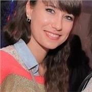 Chica francesa da clases particulares de frances